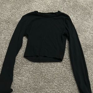 black cropped zara top